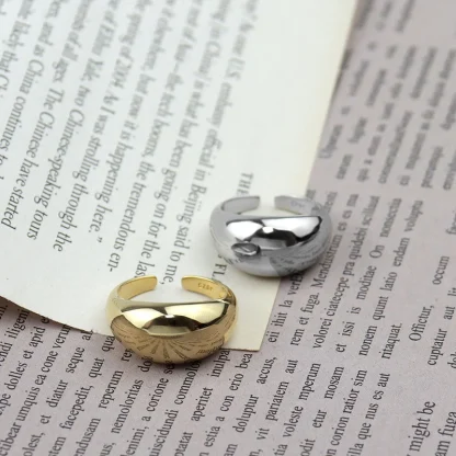 Chunky Shiny Ring with Open Band Design - Image 3