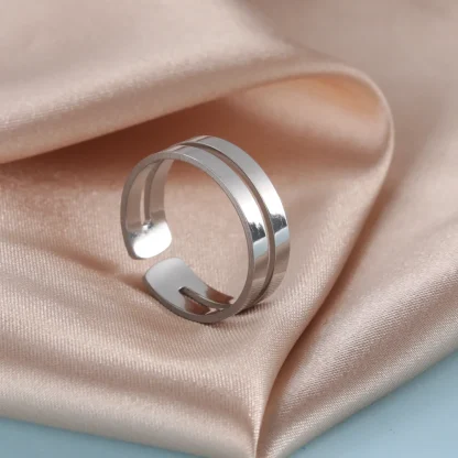 Adjustable Ring with Multilayer Design - Image 4