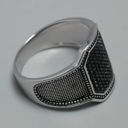 Retro Luxury Men's Signet Ring - Image 9