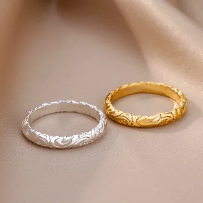Elegant Ring with Carving Design - Image 6