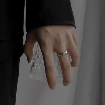 Wavy Shiny Ring with Open Band Design - Image 3