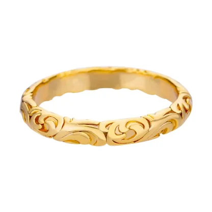Elegant Ring with Carving Design